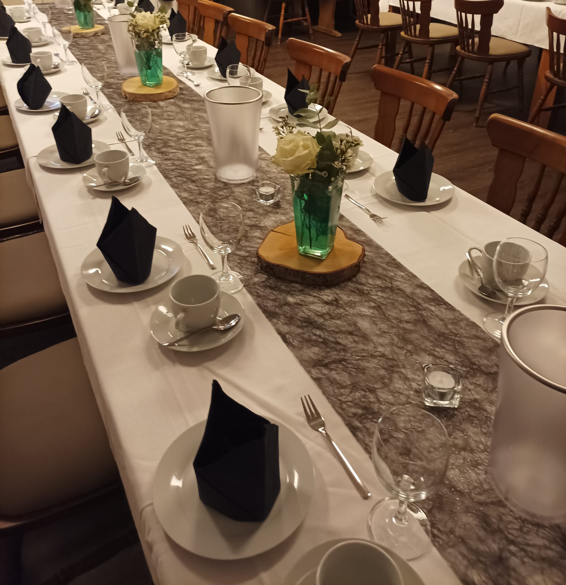Ruhige Kaffeetafel für Beerdigungskaffee und Trauerkaffee im Altmyhl62 in Hückelhoven